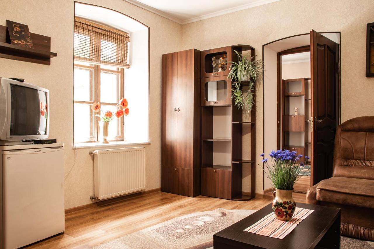 Bilya Richky Hotel Kamianets-Podilskyi Luaran gambar