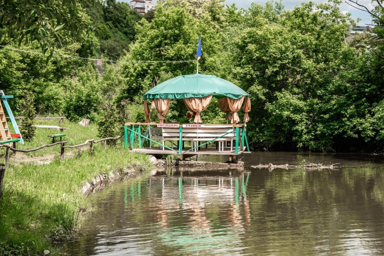 Bilya Richky Hotel Kamianets-Podilskyi Luaran gambar